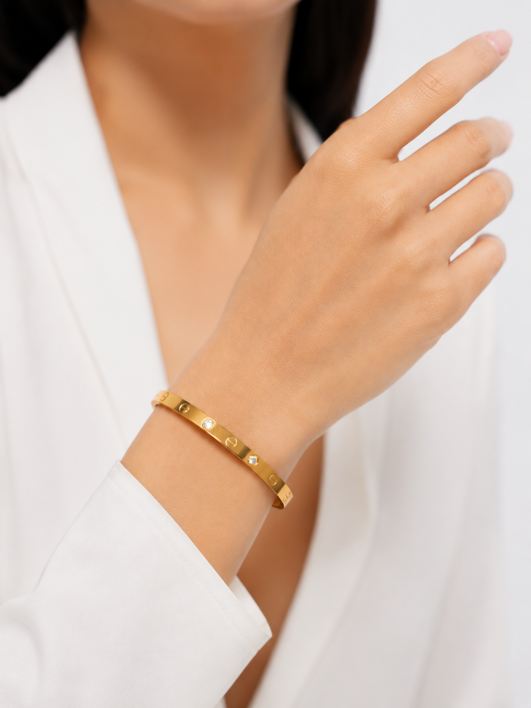 Zirconia Love Bangle