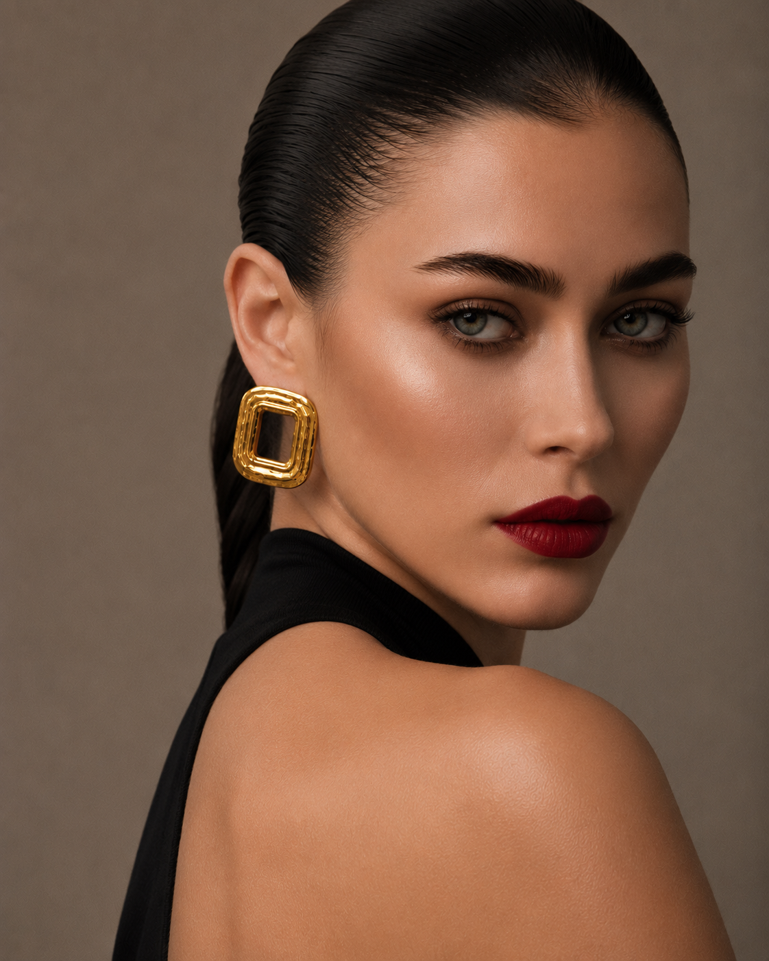 Molten Frame Statement studs
