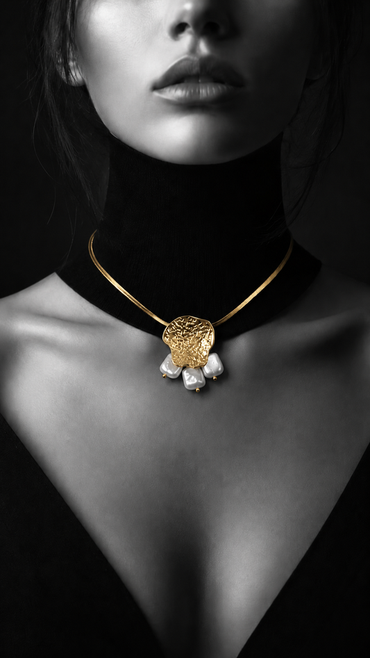 Luminous Gold Pearl Choker