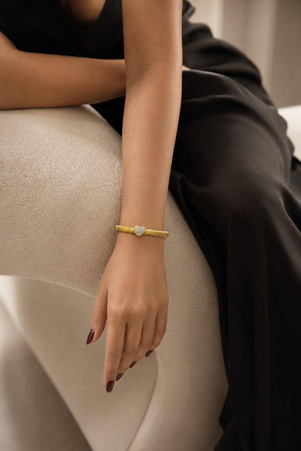 The Golden Stella Heart Bangle