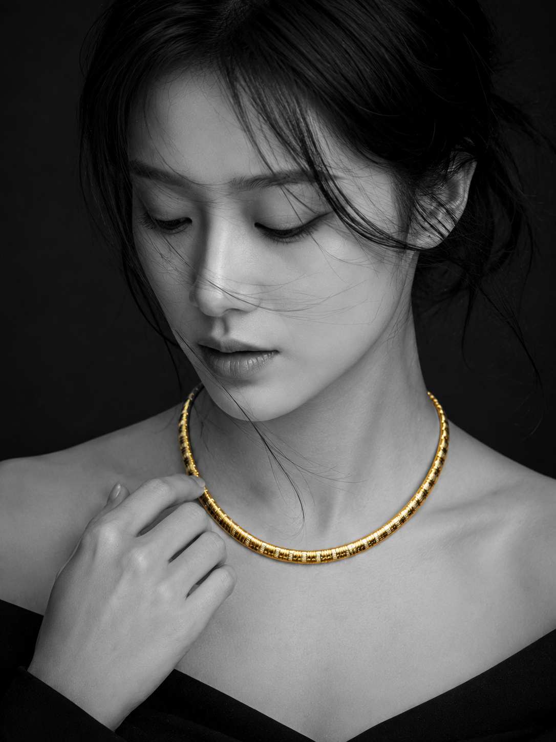 Zircons Liquid Collar Neckpiece