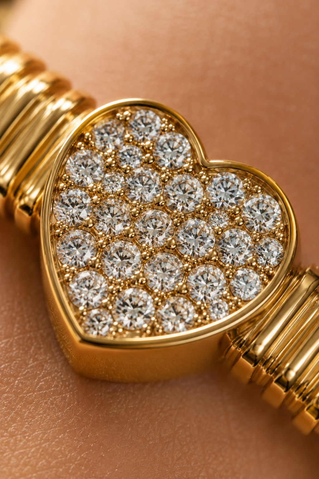 The Golden Stella Heart Bangle