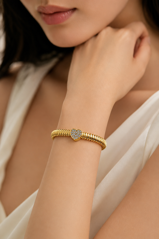 The Golden Stella Heart Bangle